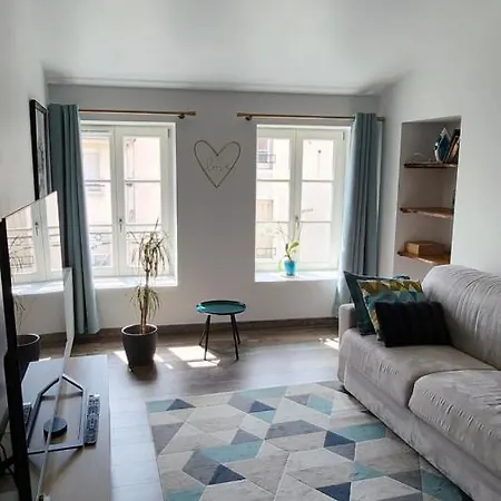 Charmant Appartement Au Coeur De Ville De Toul Exterior foto